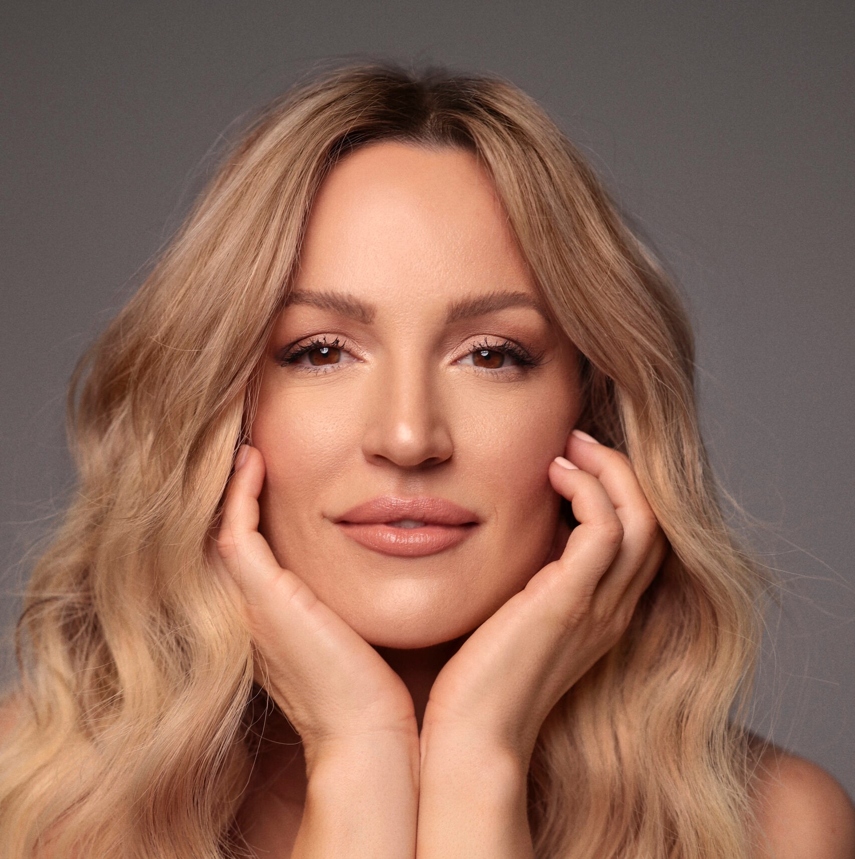 ТИ­ЈА­НА БО­ГИ­ЋЕ­ВИЋ ЗА ДНЕВ­НИК: Да­на­шњи тек­сто­ви су све го­ри ...